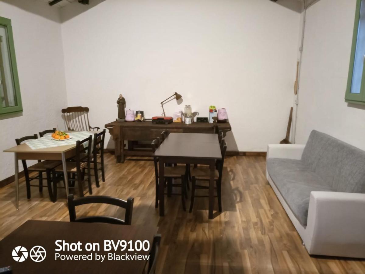 Antico Casolare Da Francesca Hotel Порто Виро Екстериор снимка
